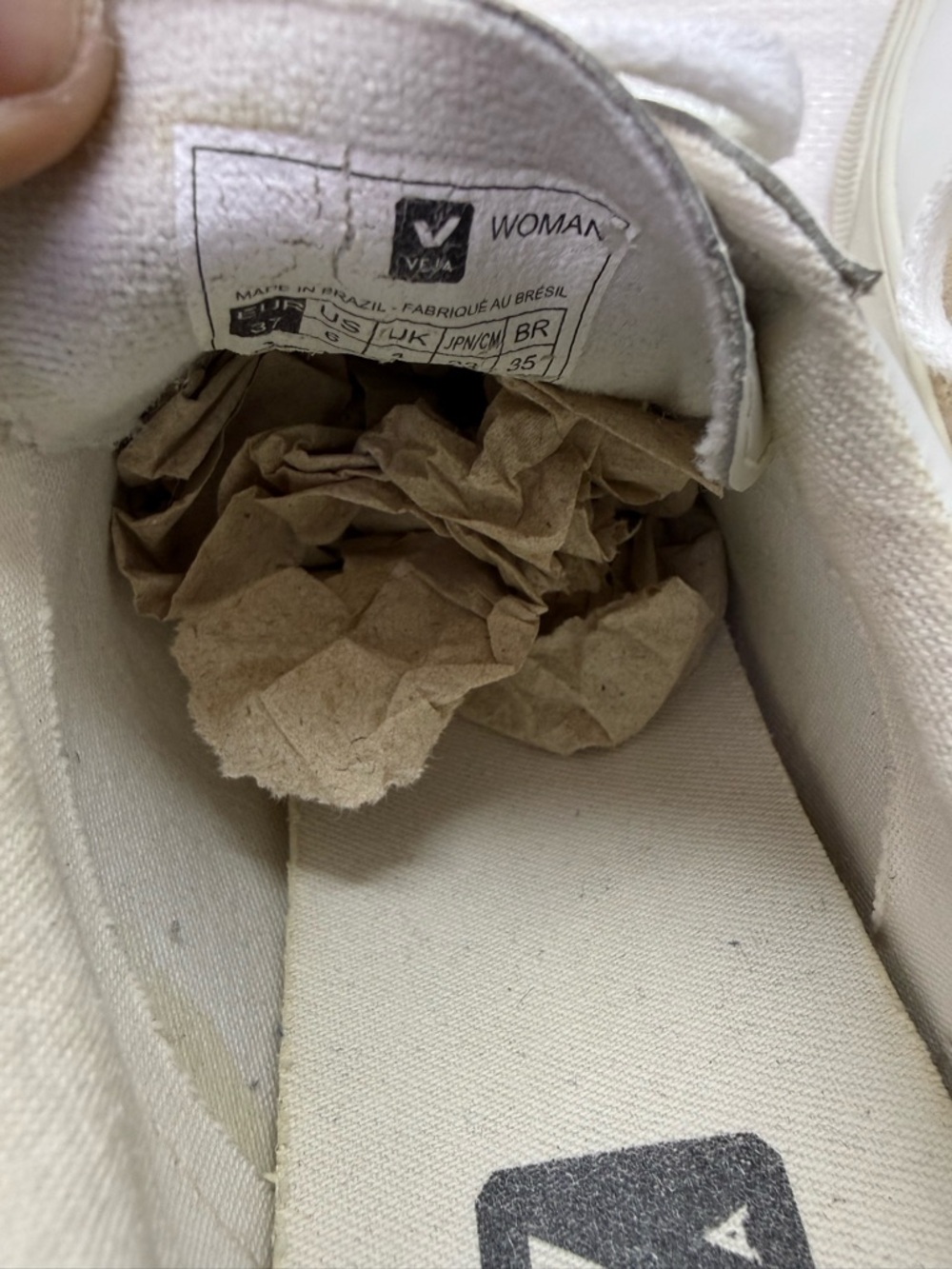 Veja White Leather Sneakers - Picture 6 of 9